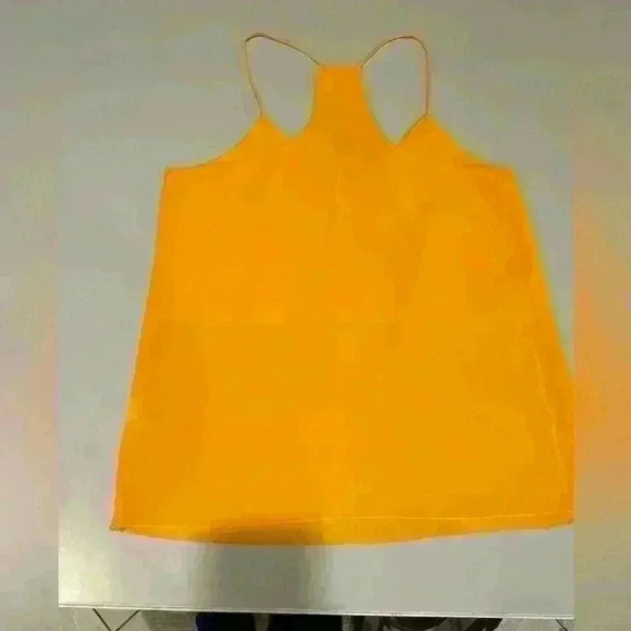 M Girls Sleeveless Gold Tunic Size Medium - Picture 2 of 4